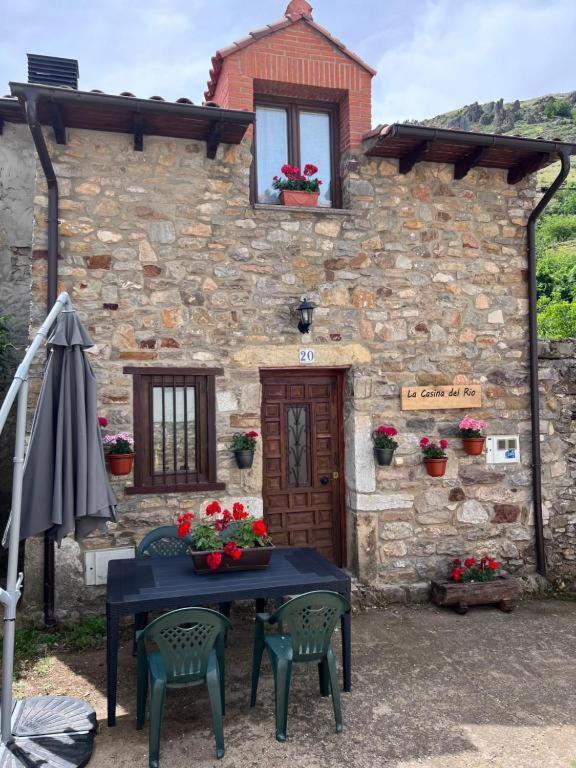 La Casina Del Rio Villa Argovejo Bagian luar foto